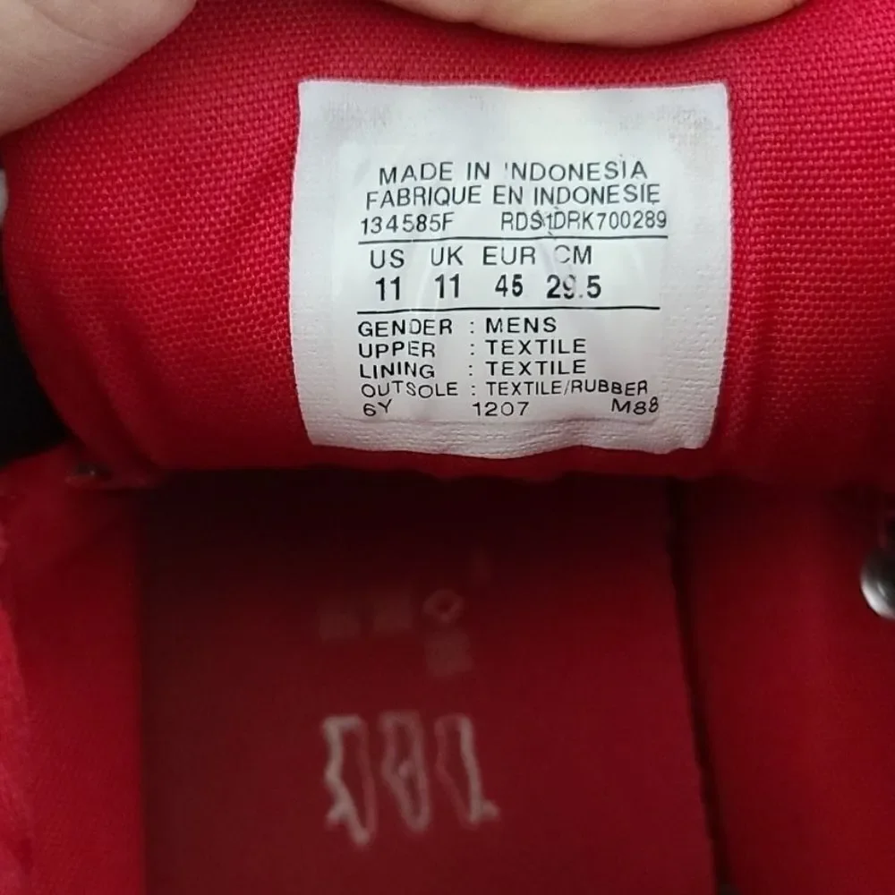 COPY -‎ High top converse size 11